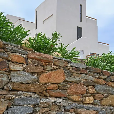 Evilion Tinos